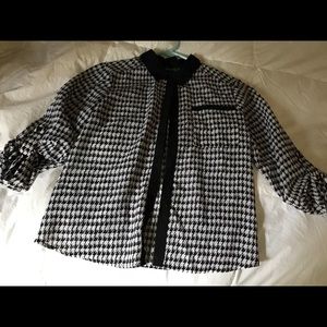 wet seal houndstooth print chiffon top